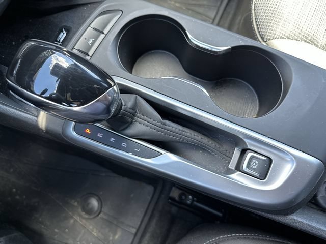 New 2026 Summit White Buick Preferred image 22