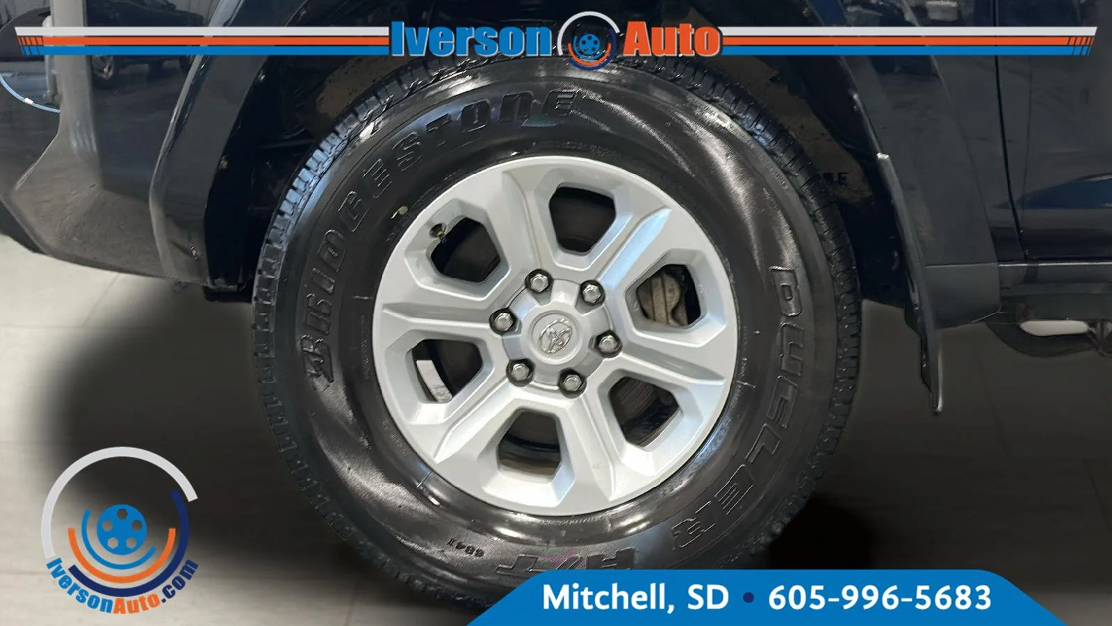 Used 2022 Black Toyota SR5 image 9