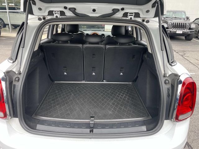 Used 2020 Light White MINI Classic image 5
