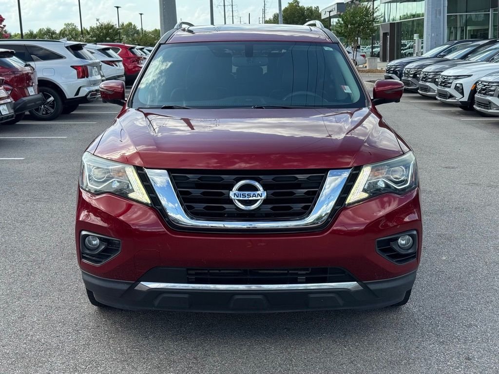 Used 2018 Red Nissan SL image 7