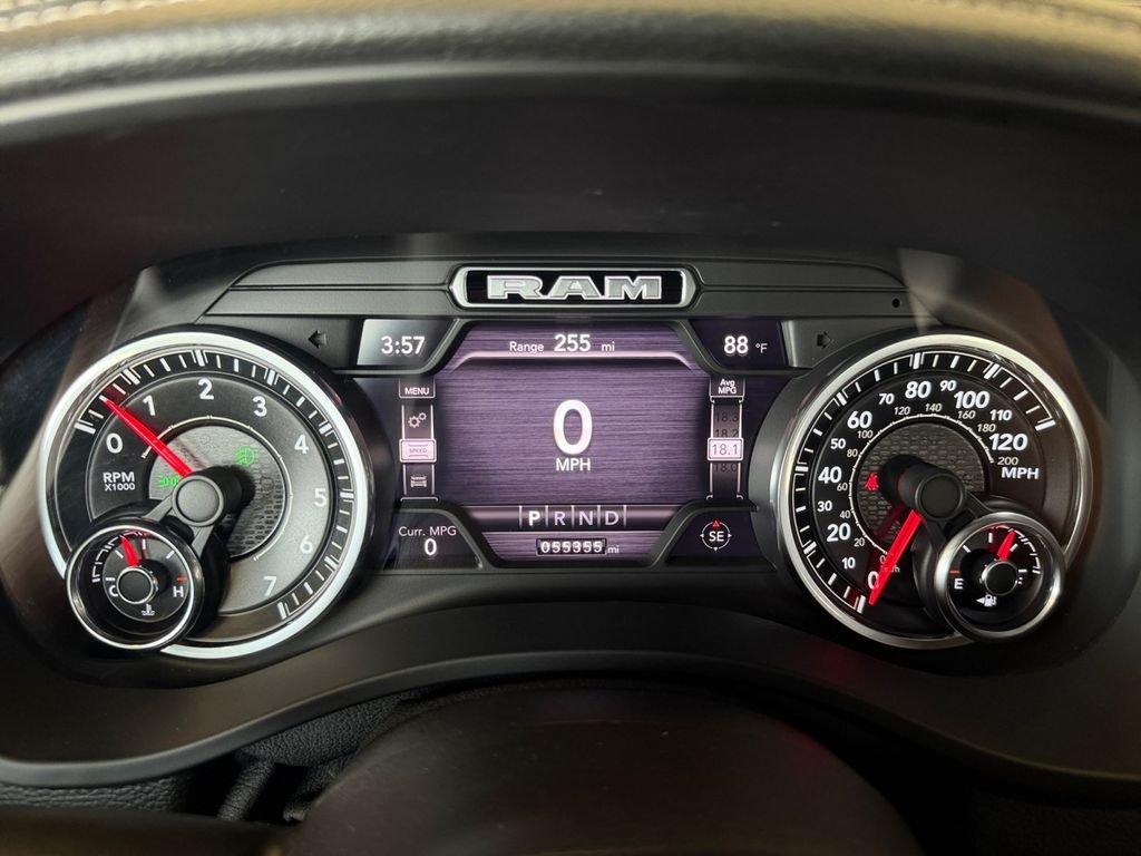 Used 2021 Black Ram Laramie image 17