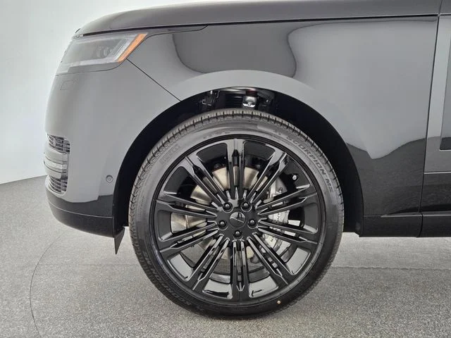 2026 Land Rover Range Rover SE - Photo 9