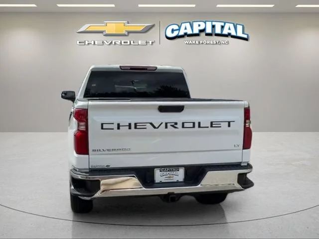 Used 2026 Summit White Chevrolet LT image 4