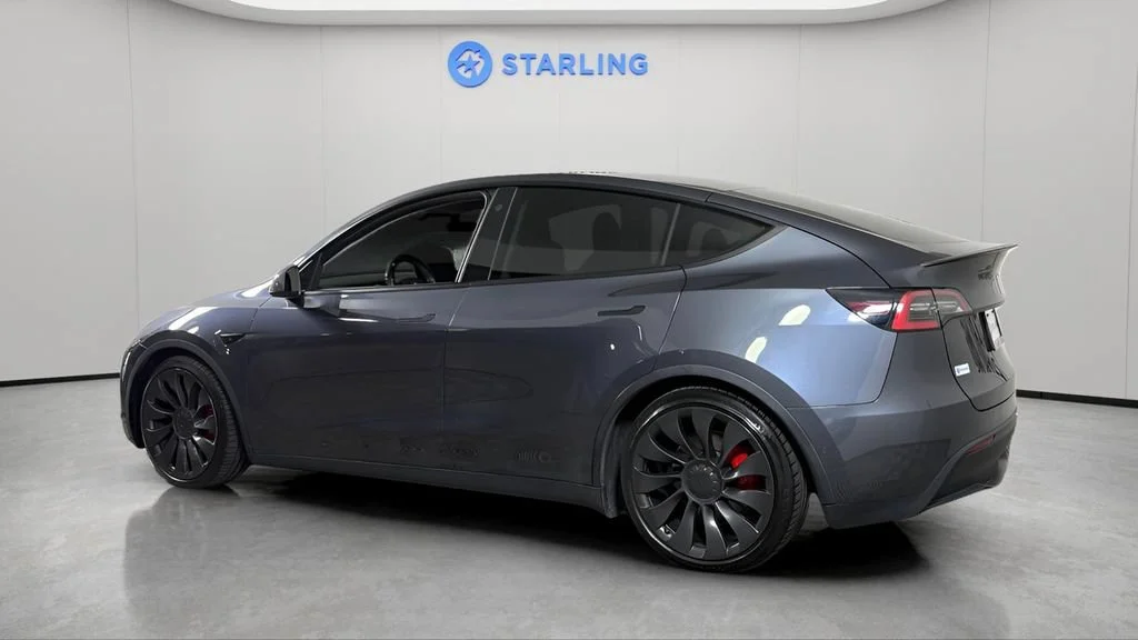 Used 2021 Black Tesla Performance Dual Motor All-Wheel Drive image 4