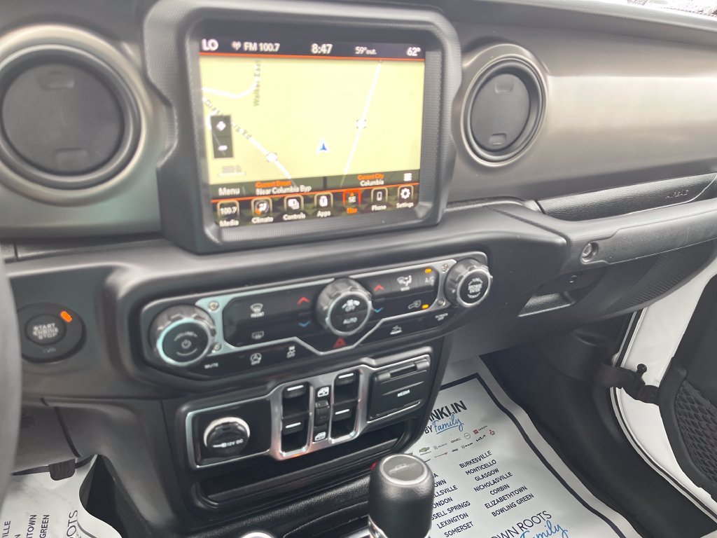 Used 2023 White Jeep Willys image 18
