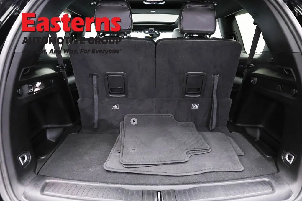 Used 2024 Black Jeep Limited image 9