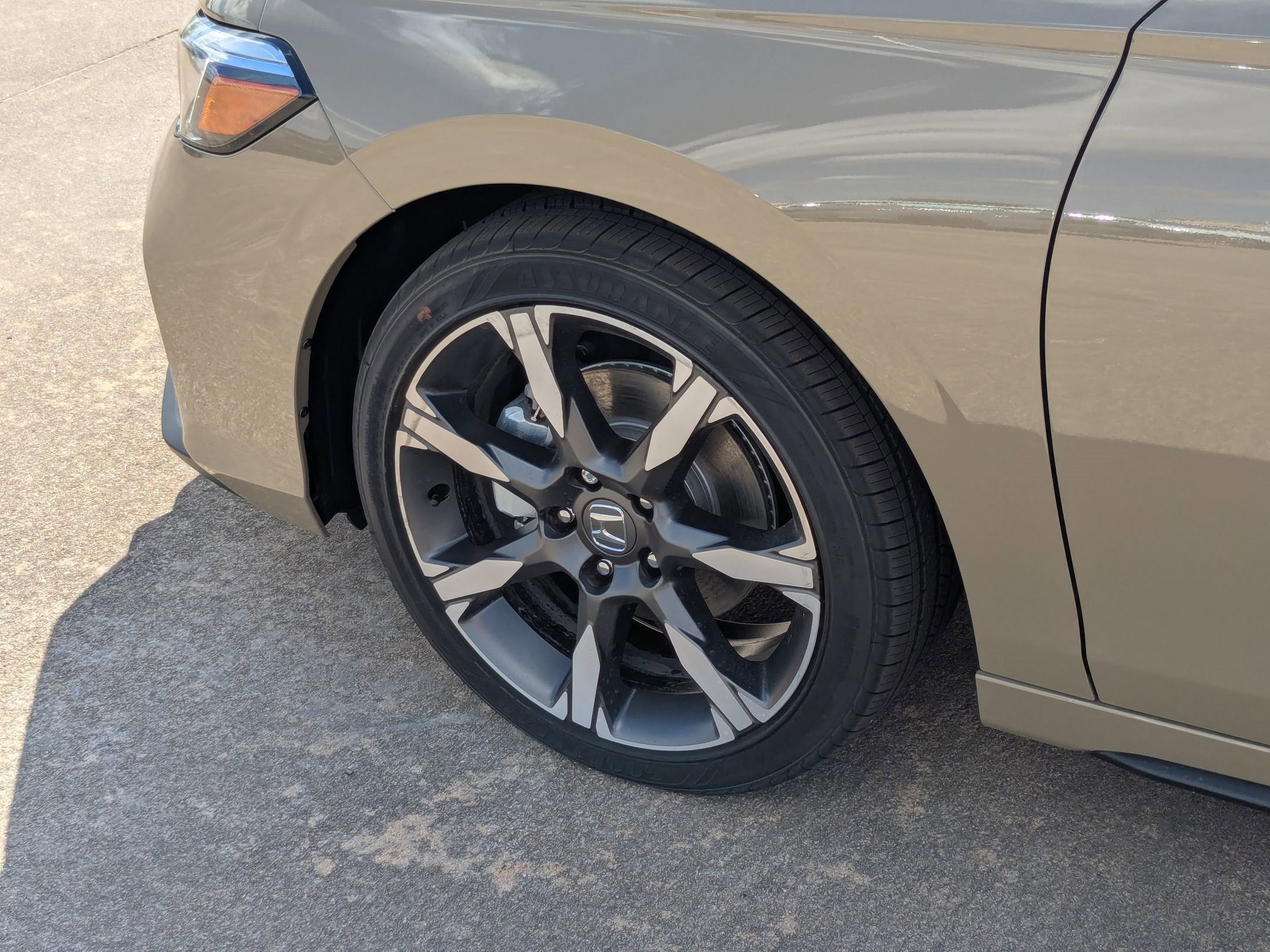 New 2026 Sand Dune Pearl Honda Sport Touring image 10