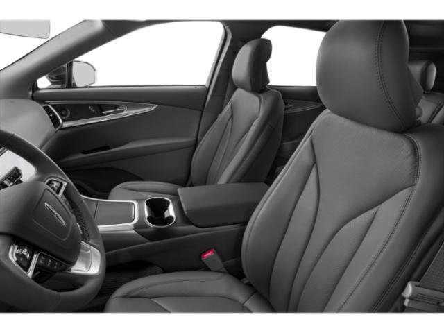 Used 2019 White Platinum Lincoln Reserve image 9