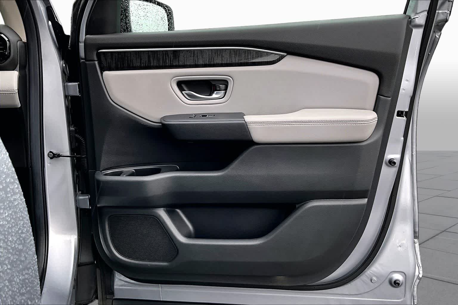2024 Honda Pilot Elite - Photo 23