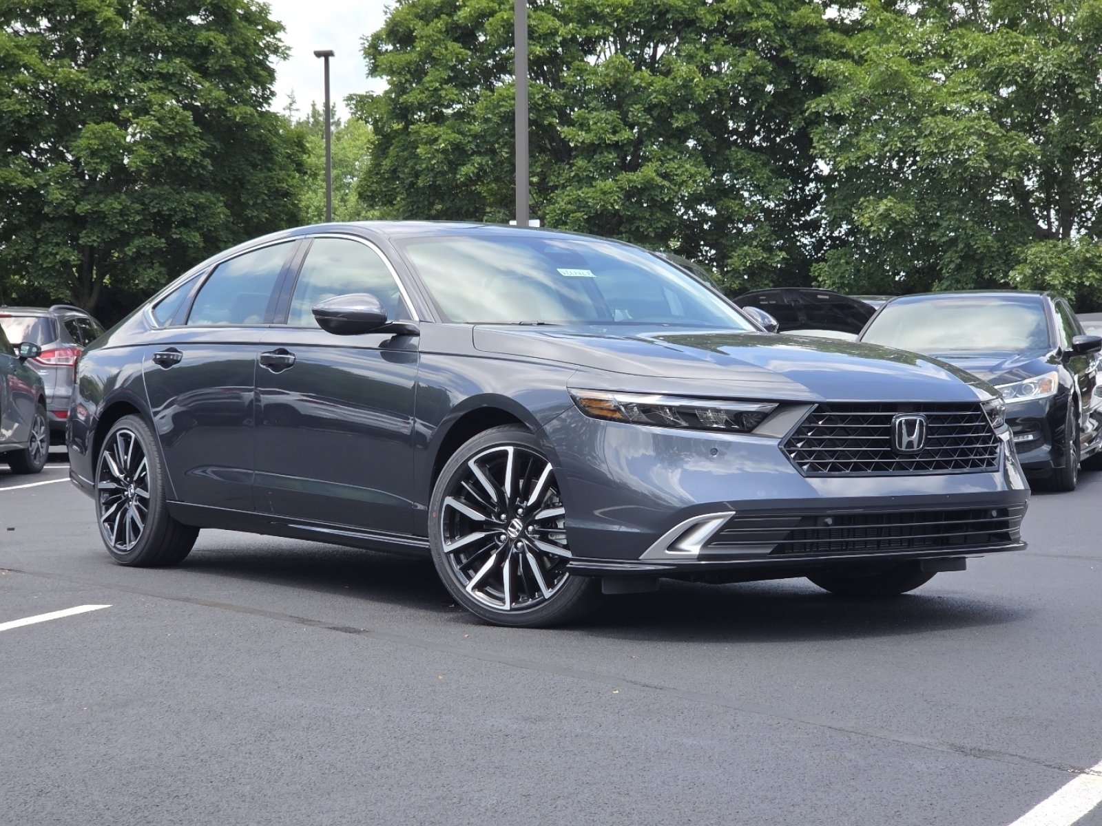 New 2026 Meteorite Gray Metallic Honda Touring image 2