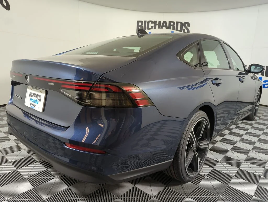 New 2026 Canyon River Blue Metallic Honda SE image 5