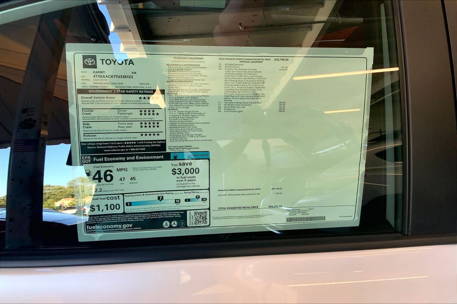 New 2026 Wind Chill Pearl with Midnight Black Metallic roof Toyota XSE image 20