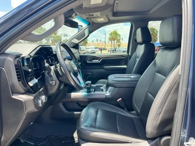 Used 2022 PACIFIC BLUE METALLIC GMC SLT image 19