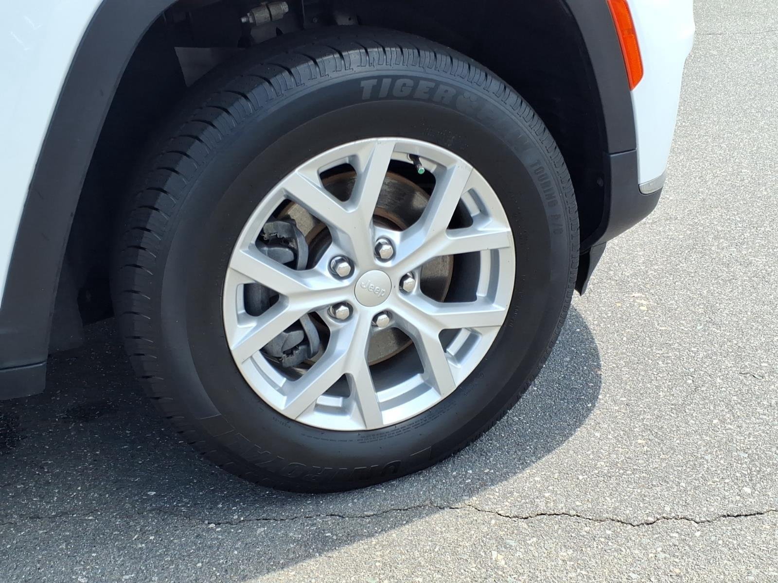 Used 2023 Bright White Clearcoat Jeep Limited image 12