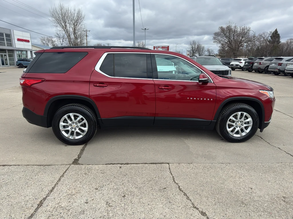 Used 2019 Cajun Red Tintcoat Chevrolet LT Cloth image 5