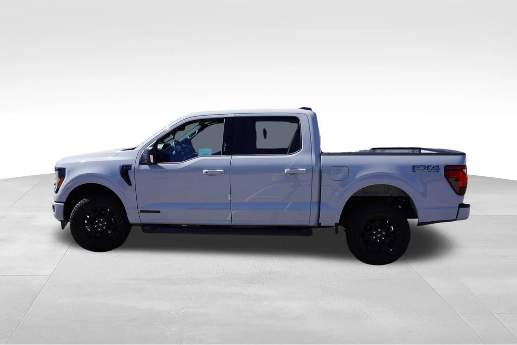 New 2026 Avalanche Ford XLT image 6