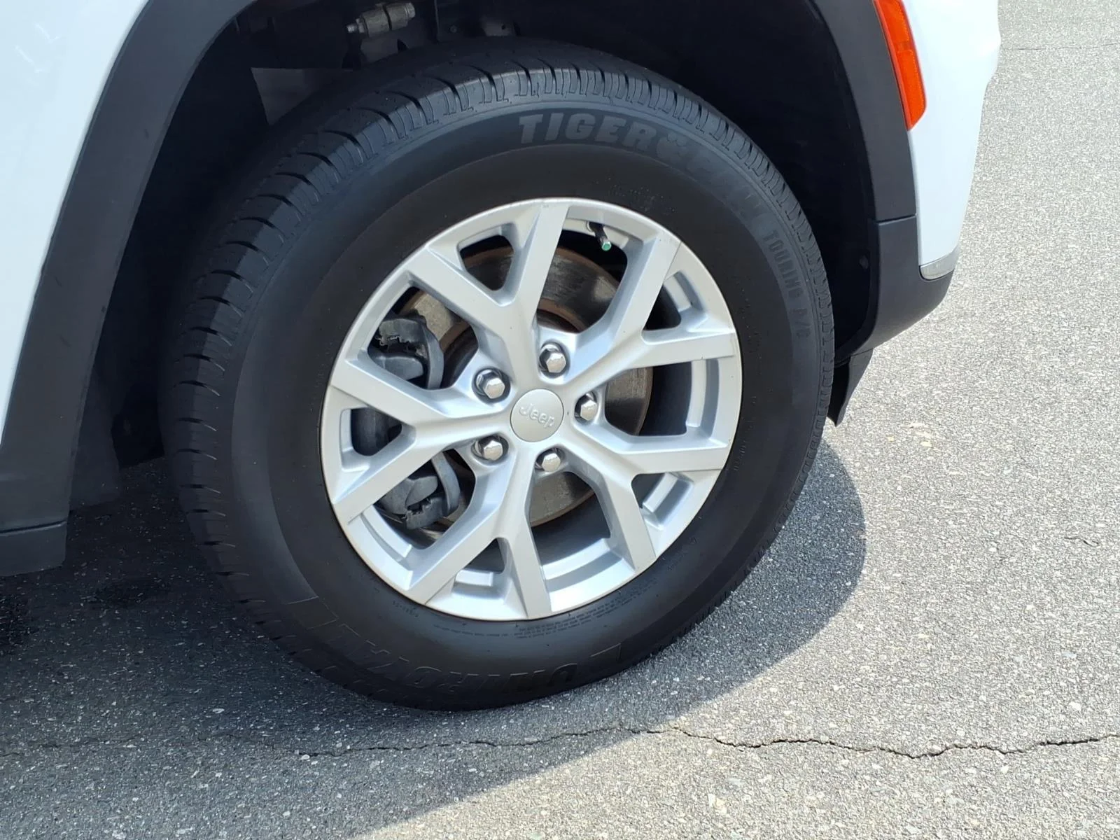 Used 2023 Bright White Clearcoat Jeep Limited image 12