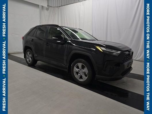 Used 2025 Black Toyota XLE image 1