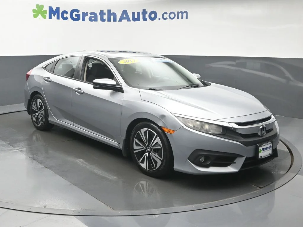 Used 2016 Silver Honda EX-T image 2
