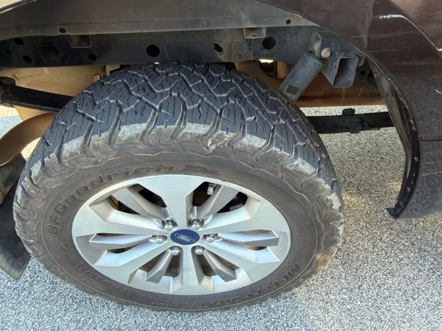 Used 2018 Red Ford XL image 14