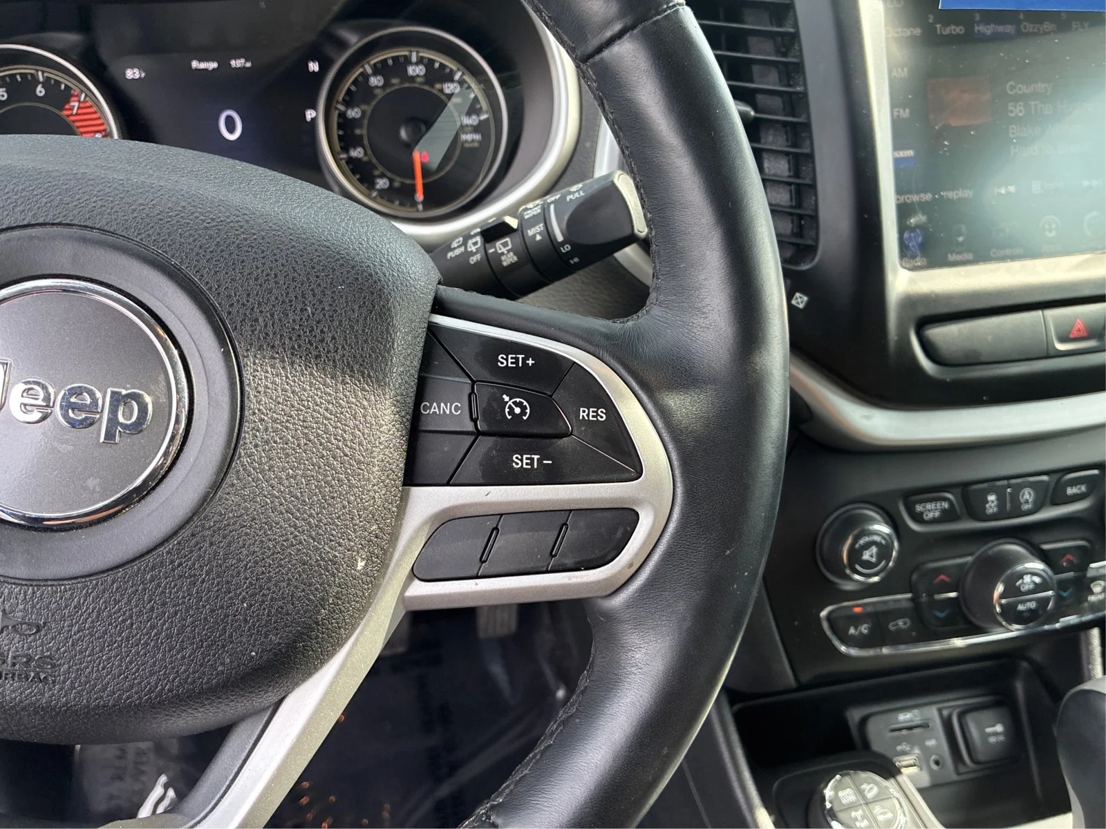 Used 2017 Hydro Blue Jeep Trailhawk L Plus image 23