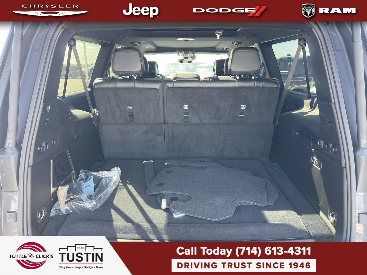 New 2026 Baltic-Gray Metallic Clear-Coat Exterior Paint Jeep Limited Reserve image 33