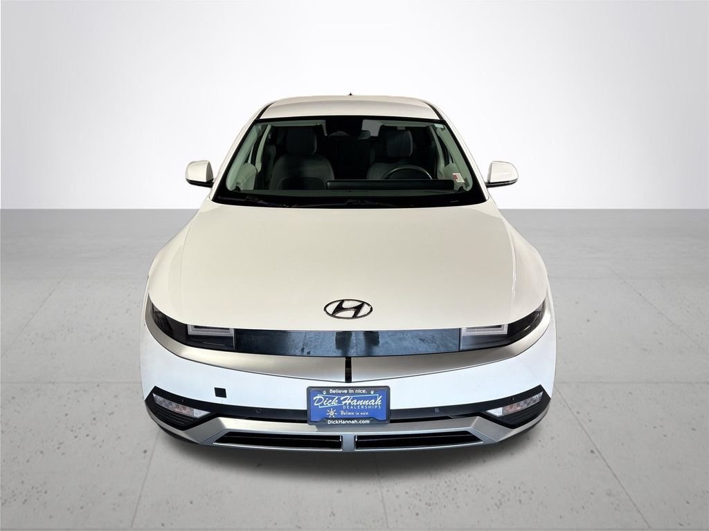 Used 2024 White Hyundai SEL image 3