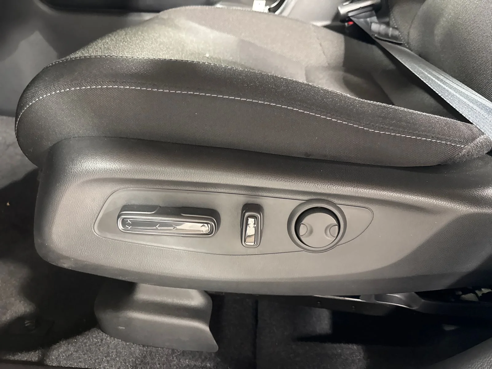 2023 Honda CR-V EX - Photo 17