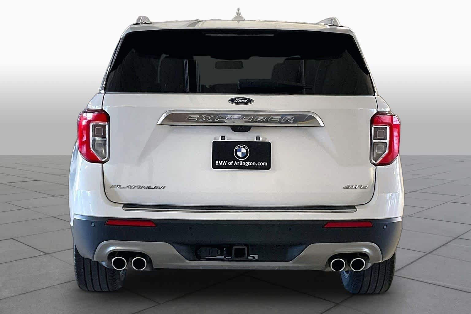 Used 2023 Star White Metallic Tri-Coat Ford Platinum image 4