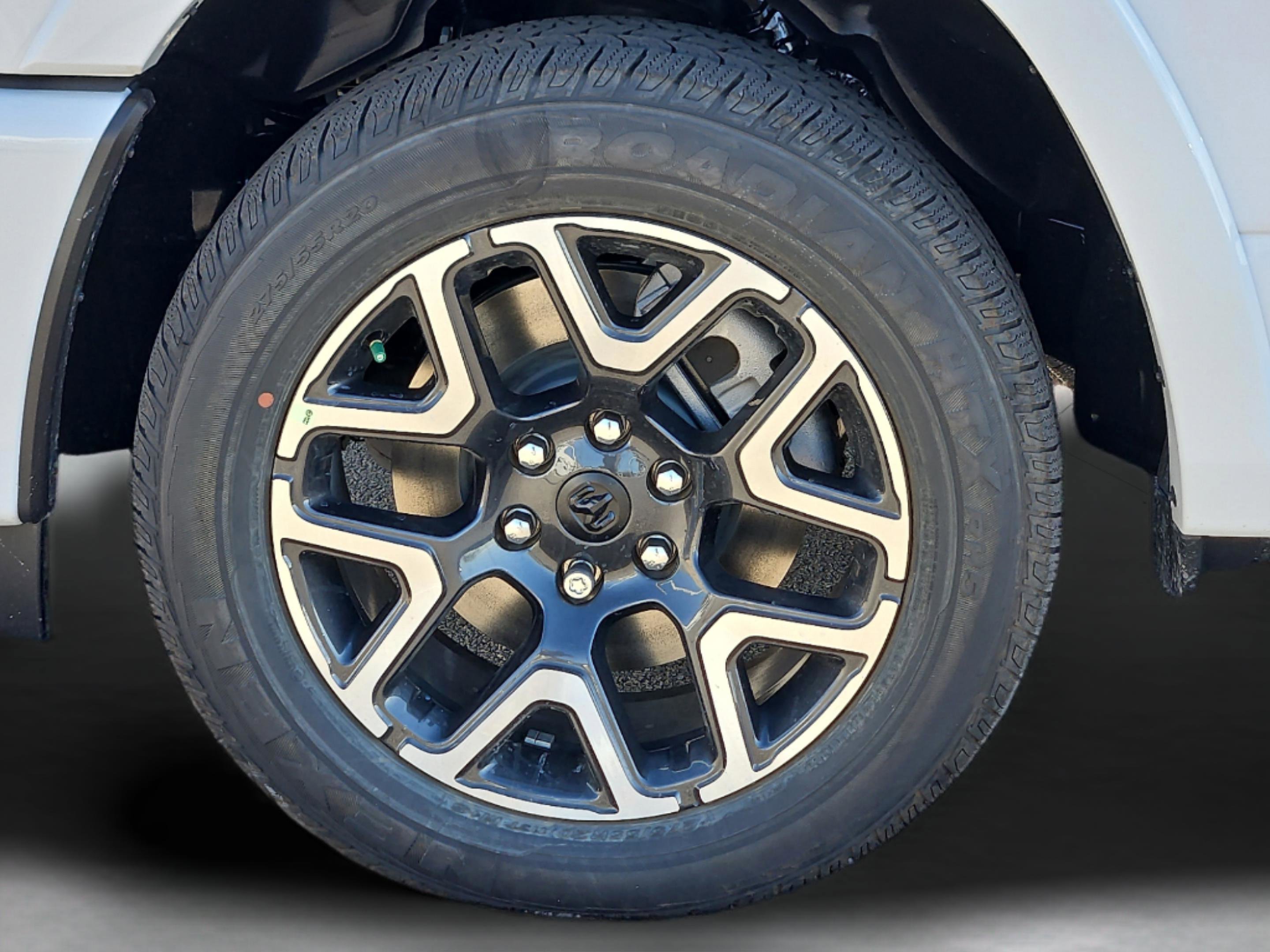 New 2026 Bright White Clear-Coat Exterior Paint RAM Laramie image 30