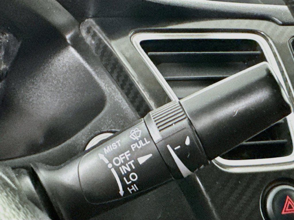 Used 2015 Crystal Black Pearl Honda Si image 14