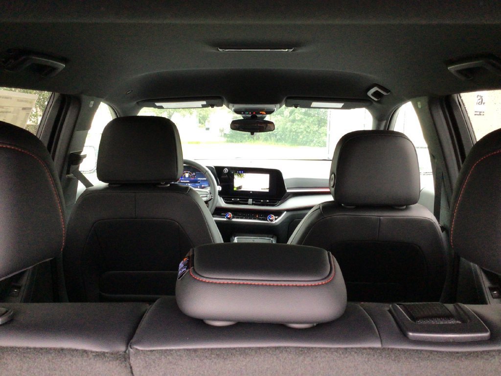 2027 Chevrolet Equinox RS - Photo 43