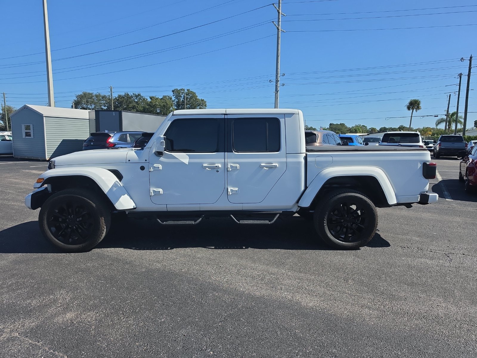Used 2022 White Jeep High Altitude image 5