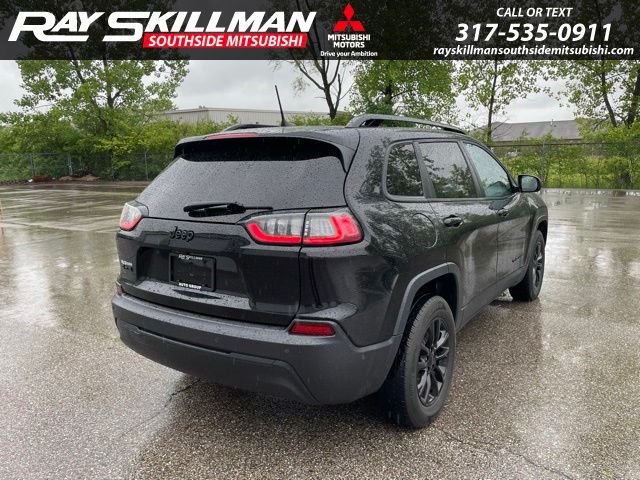 Used 2023 Black Jeep Altitude image 5
