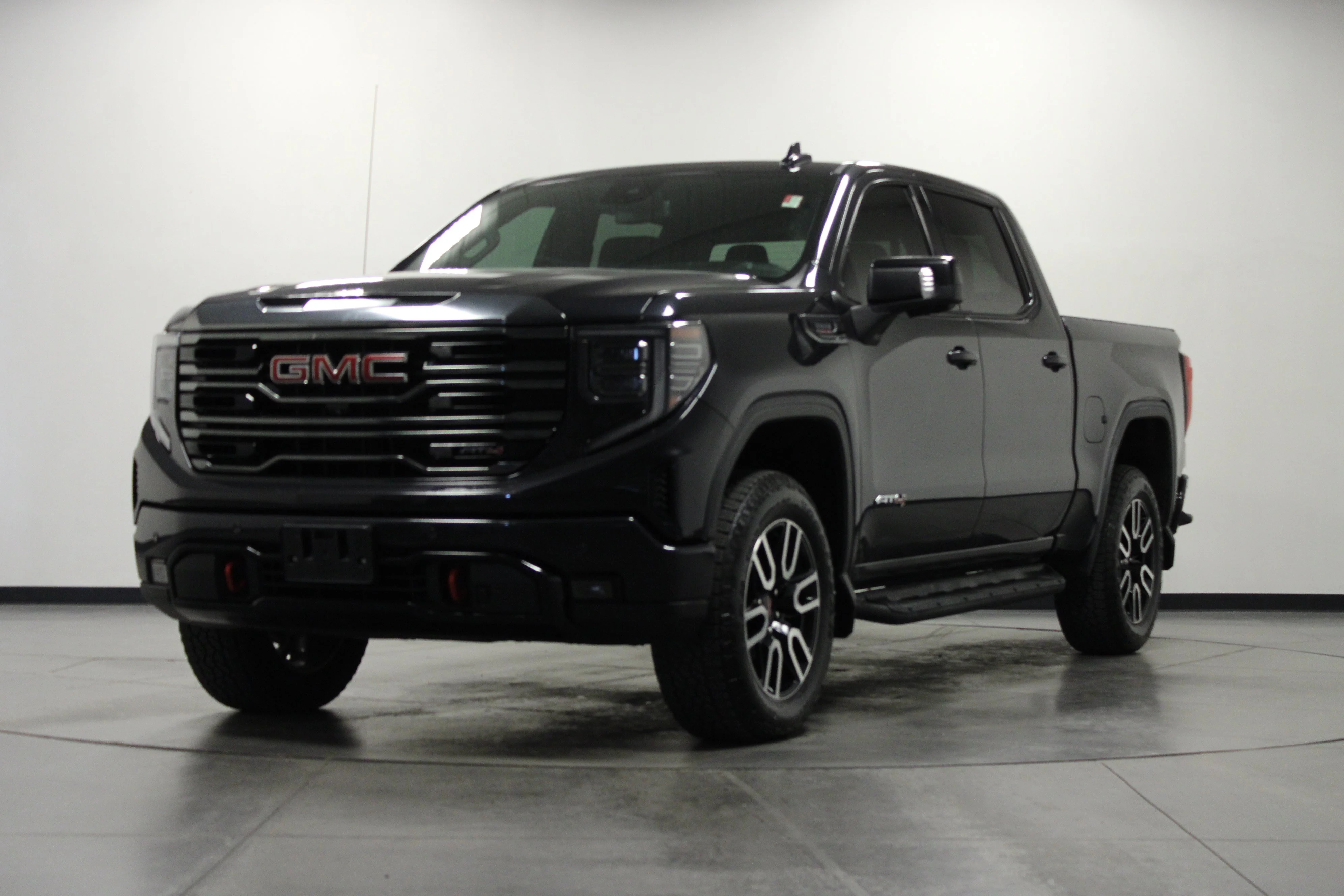 Used 2023 Titanium GMC AT4 image 8