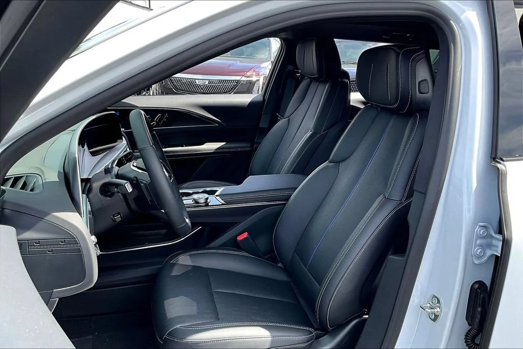 New 2026 Vibrant White Tricoat Cadillac Luxury image 9