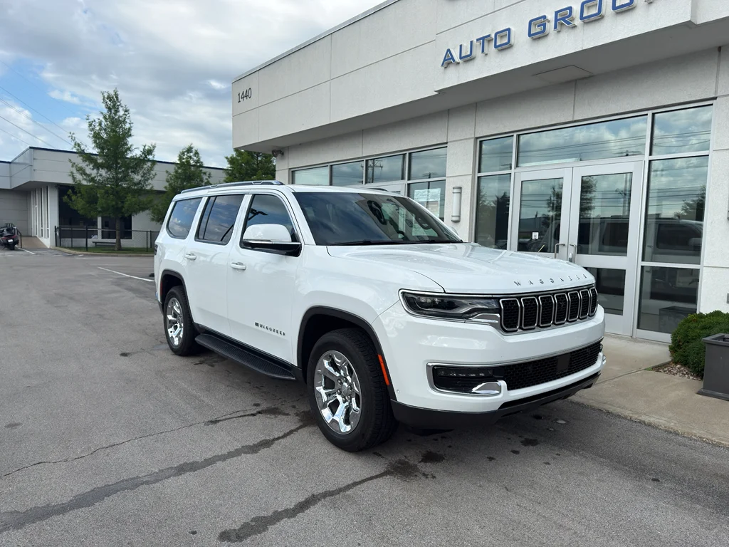 Used 2022 Bright White Clearcoat Jeep Series I image 7