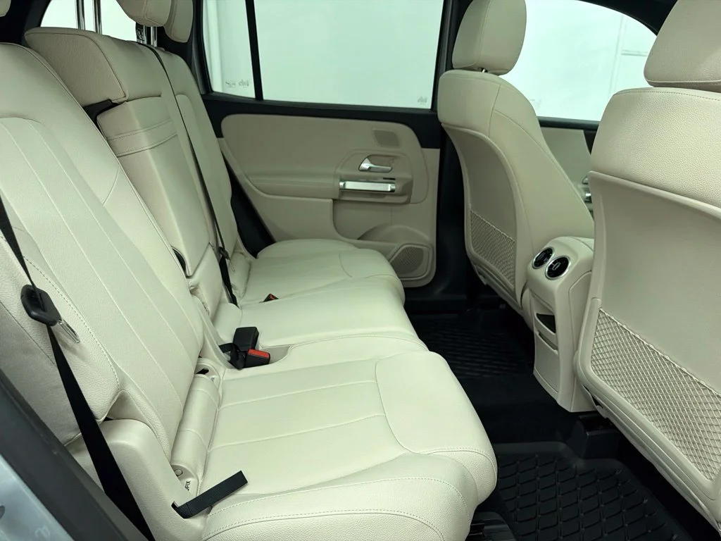 New 2026 Silver Mercedes-Benz GLB 250 image 26