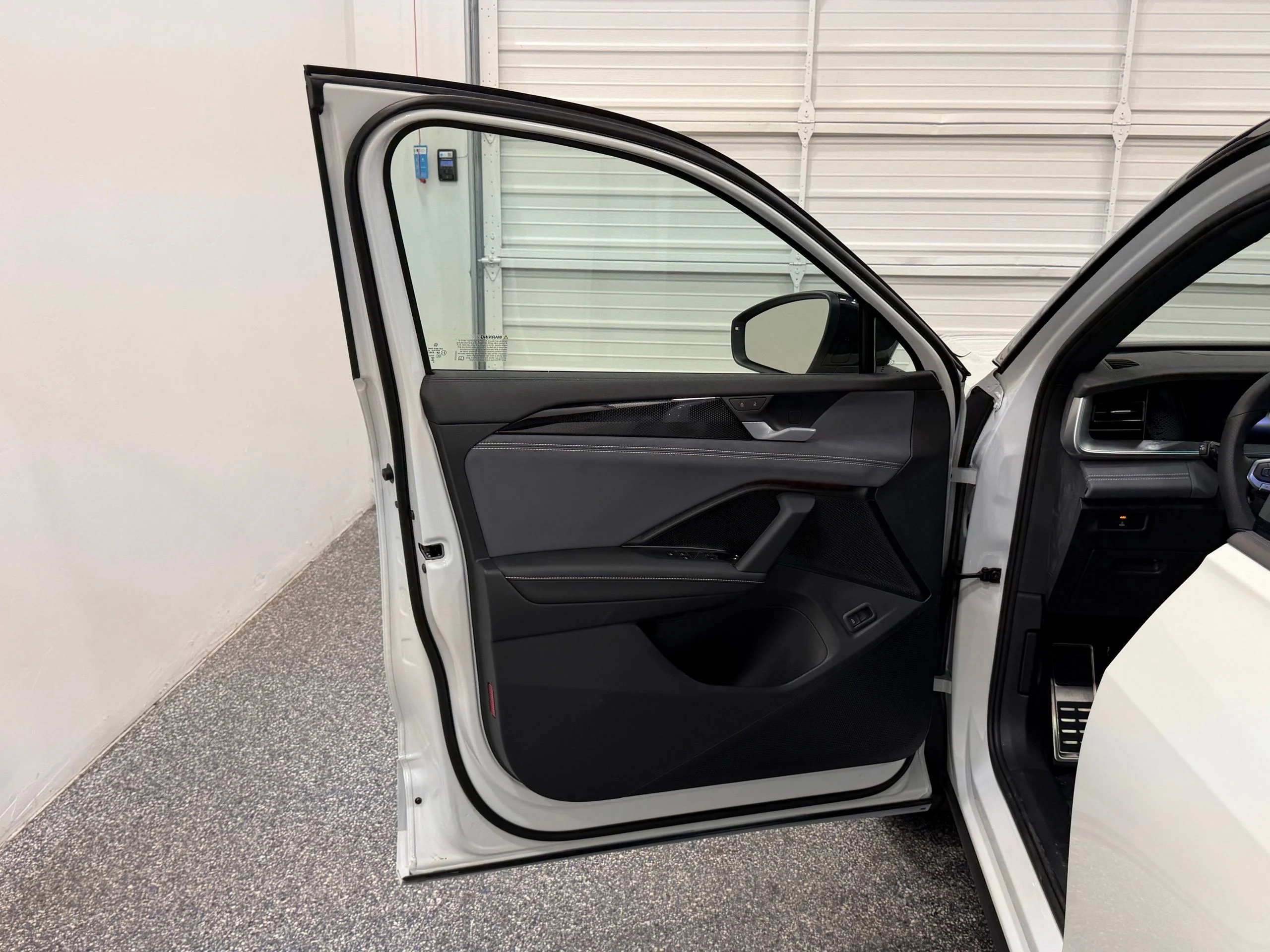 New 2026 White Volkswagen SE R-Line Black image 21