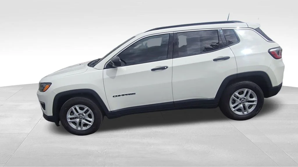 Used 2019 White Clearcoat Jeep Sport image 5