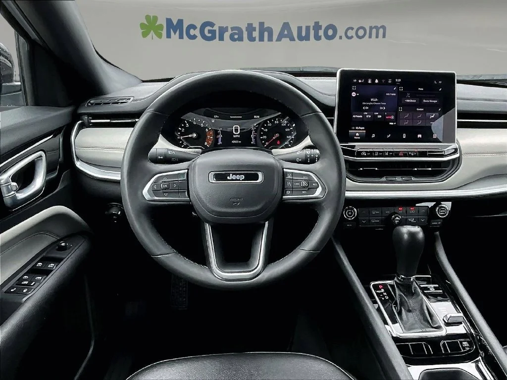 2025 Jeep Compass Limited - Photo 11