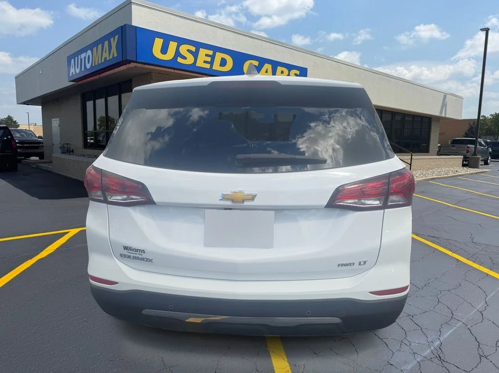 Used 2023 Summit White Chevrolet LT image 6