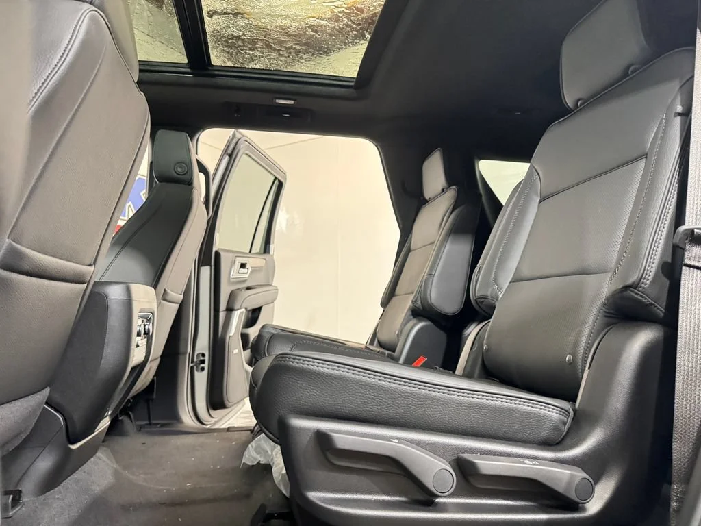 2026 GMC Yukon Denali - Photo 10