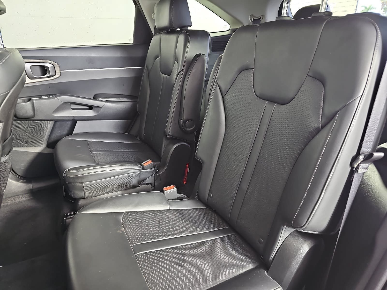 Used 2022 Red Kia EX image 14