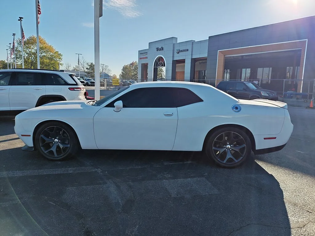 Used 2019 White Dodge R/T image 3