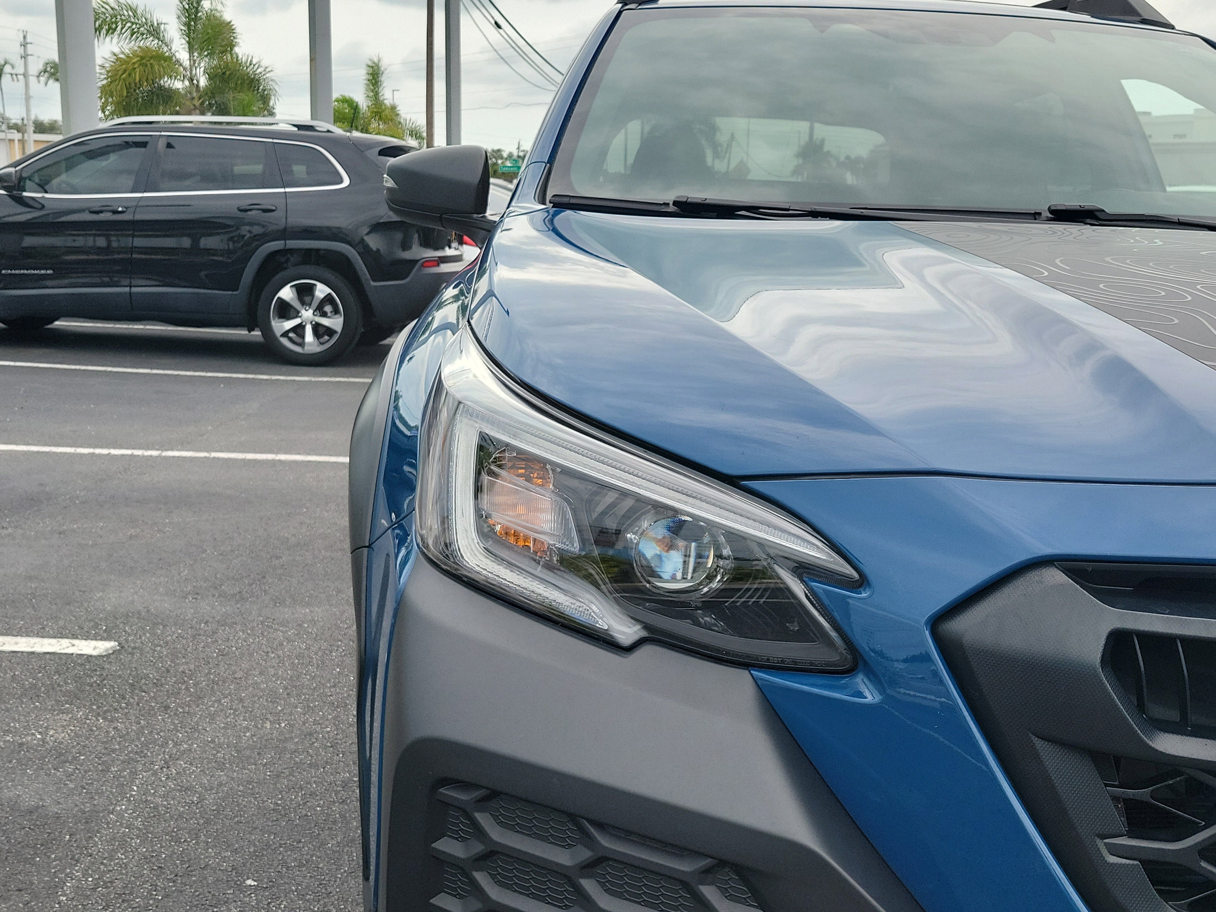 Used 2025 Geyser Blue Subaru Wilderness image 6