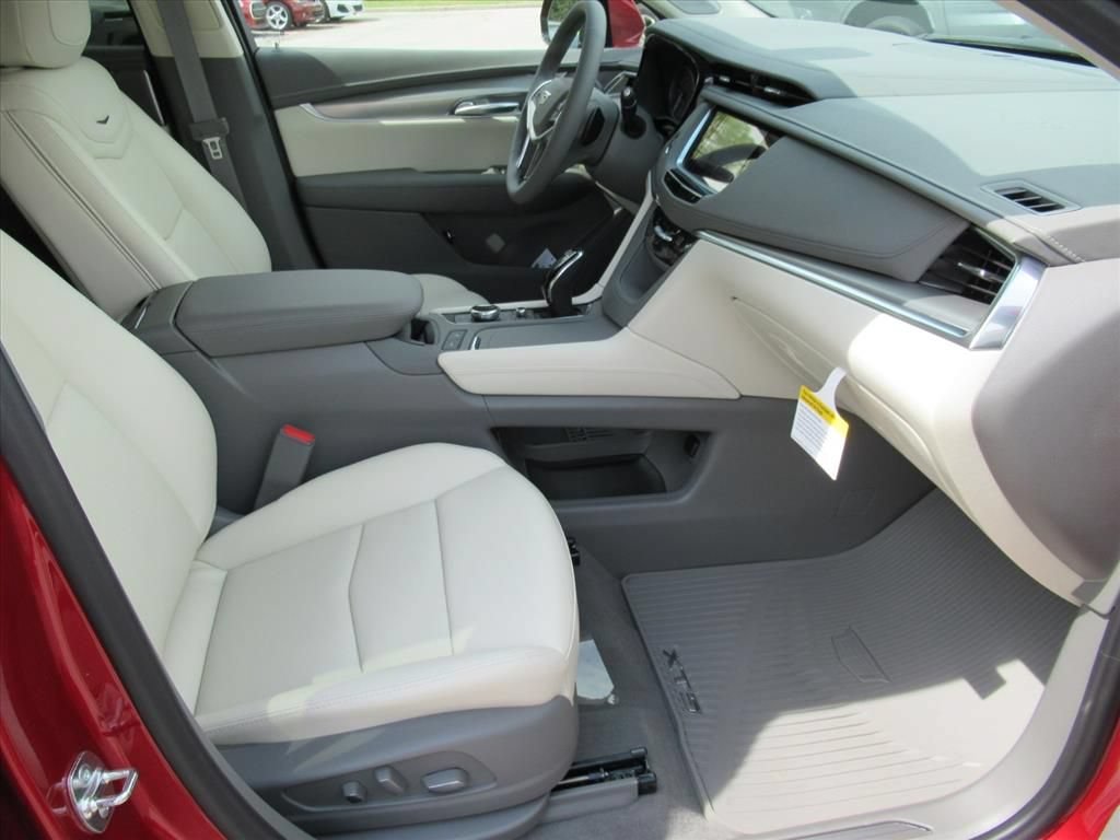 2026 Cadillac XT5 Premium Luxury - Photo 8