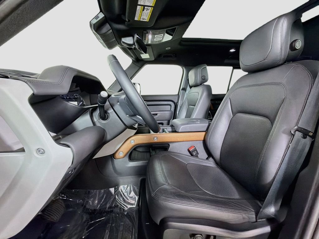 Certified Used 2023 Black Land Rover SE image 22