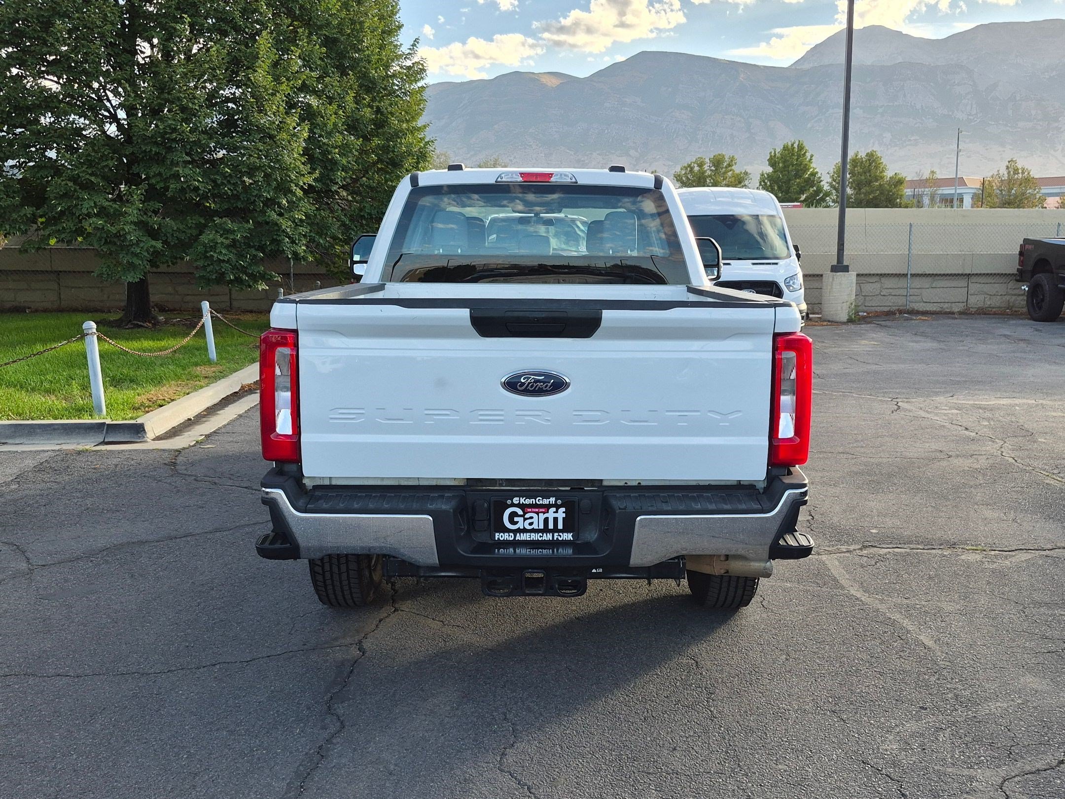 Used 2026 Oxford White Ford XL image 4