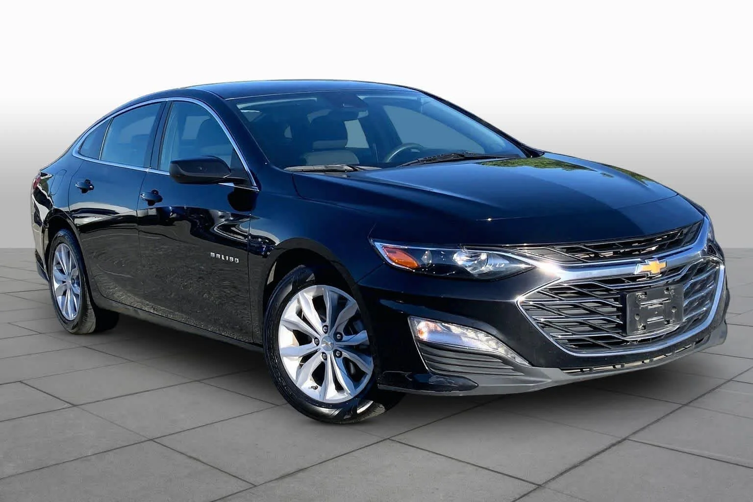 Used 2024 Mosaic Black Metallic Chevrolet LT image 3